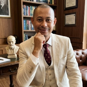 Alex Marinho