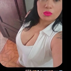 Jaqueline coroa massagista terapêutica