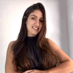 Thainá Lozano