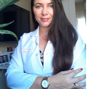 Lucienne Castelo Branco